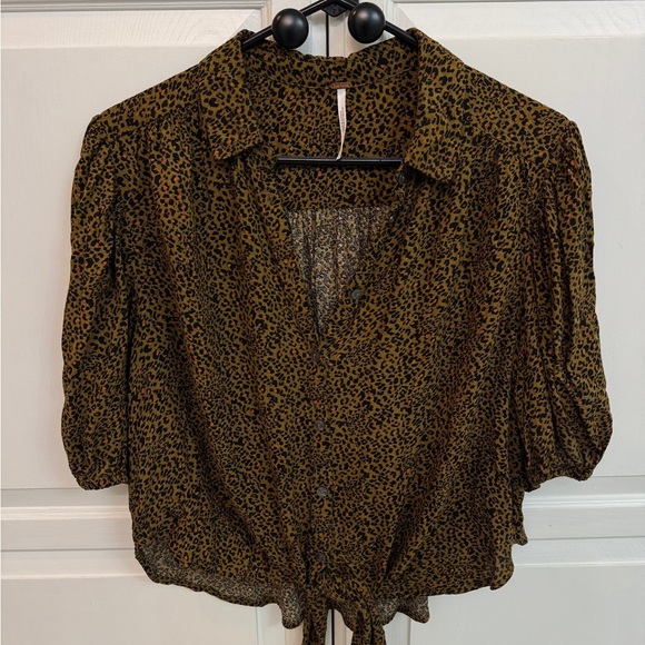 Free People Brown Leopard Print Blouse with Tie front. Size M - Picture 2 of 8